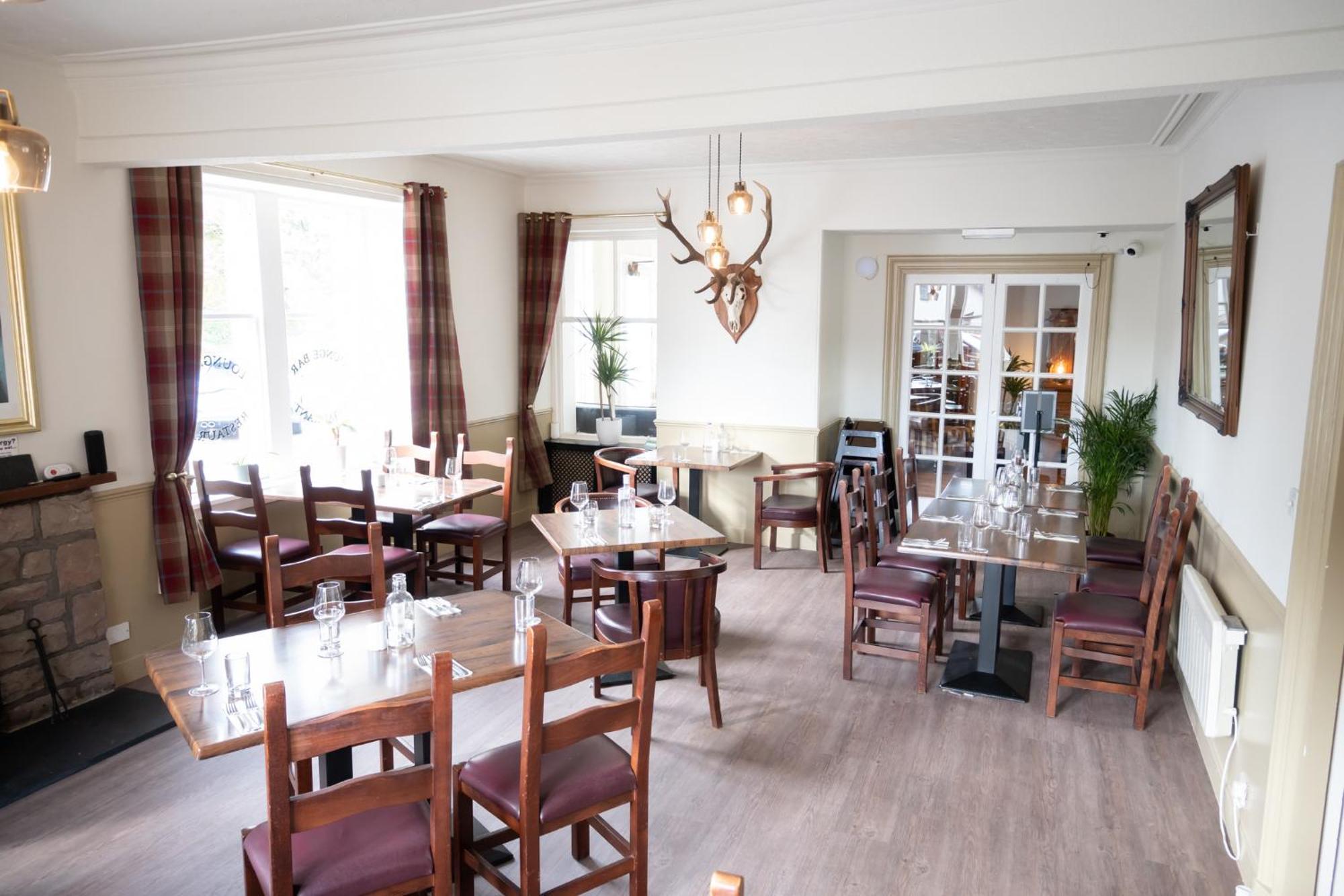Ord Arms Hotel Muir of Ord Ngoại thất bức ảnh