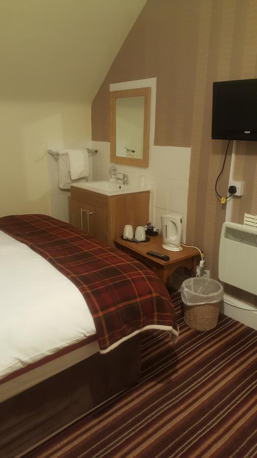 Ord Arms Hotel Muir of Ord Ngoại thất bức ảnh